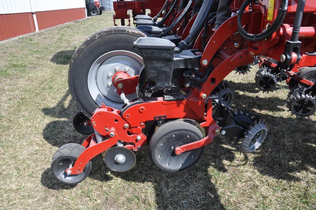 2022 Case-IH 2150 12 row 30" planter