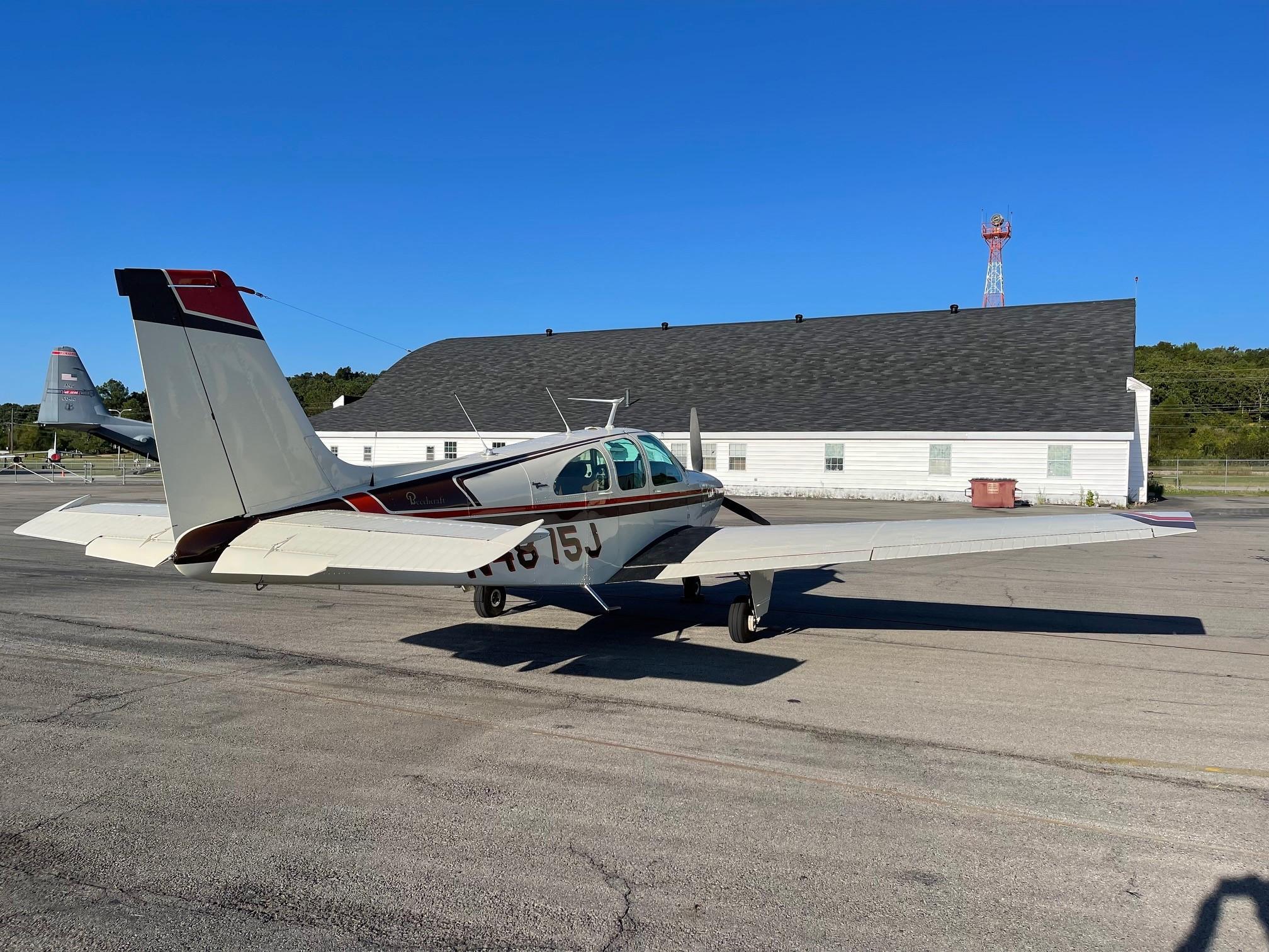 1967 Beech 35 - C33A Debonair - Located in Newport, Arkansas