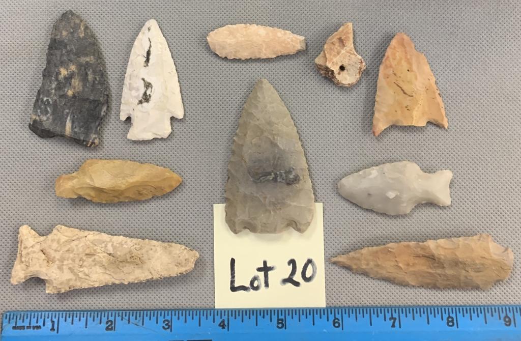 Lot of arrowheads & blades