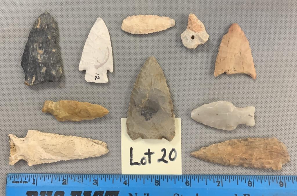 Lot of arrowheads & blades