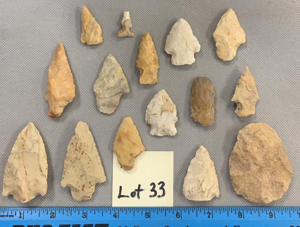 Lot of arrowheads