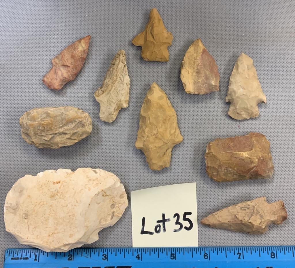 Lot of arrowheads, scraper, drill, etc.