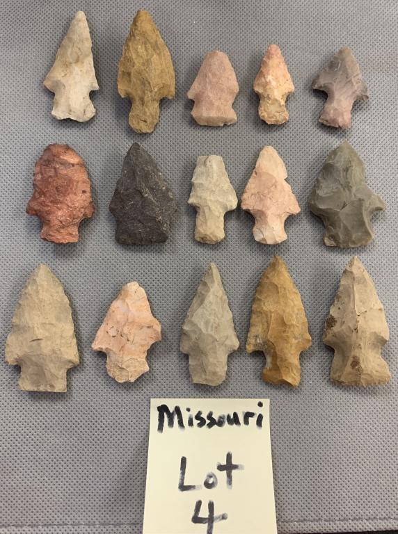 Lot of Missouri arrowheads