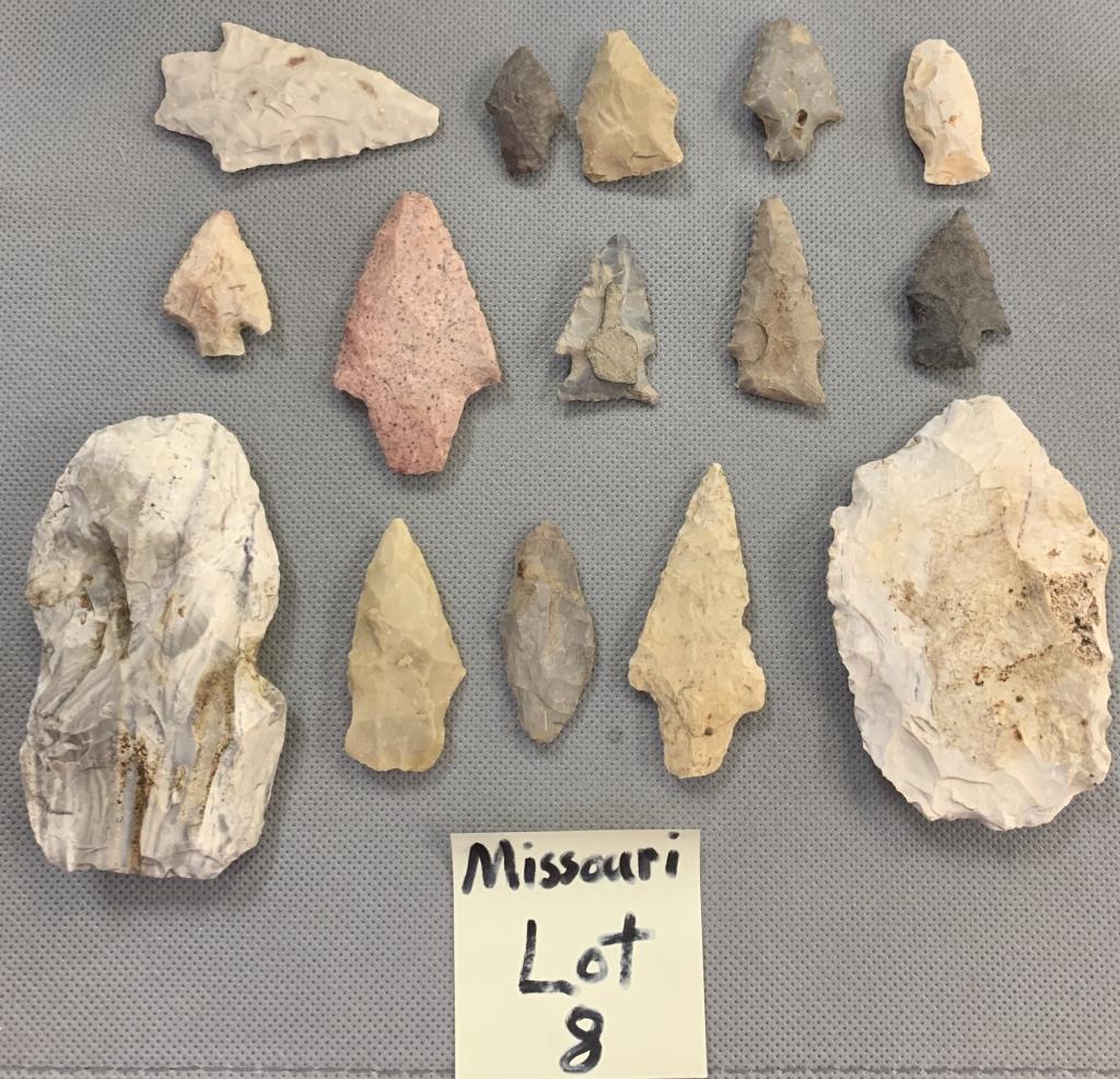 Lot of Missouri blades, arrowheads, etc.