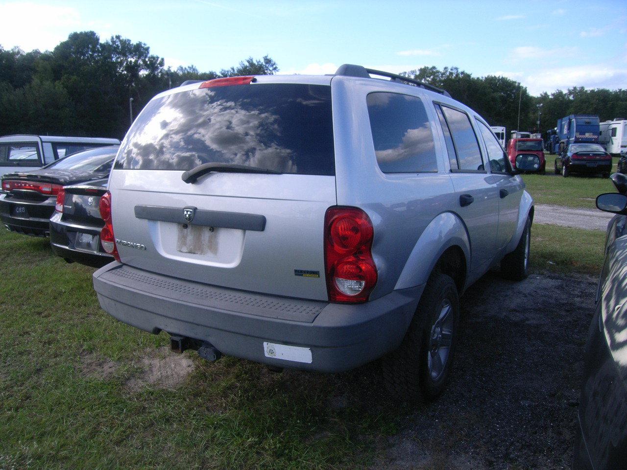 11-06126 (Cars-SUV 4D)  Seller:Florida State FWC 2007 DODG DURANGO