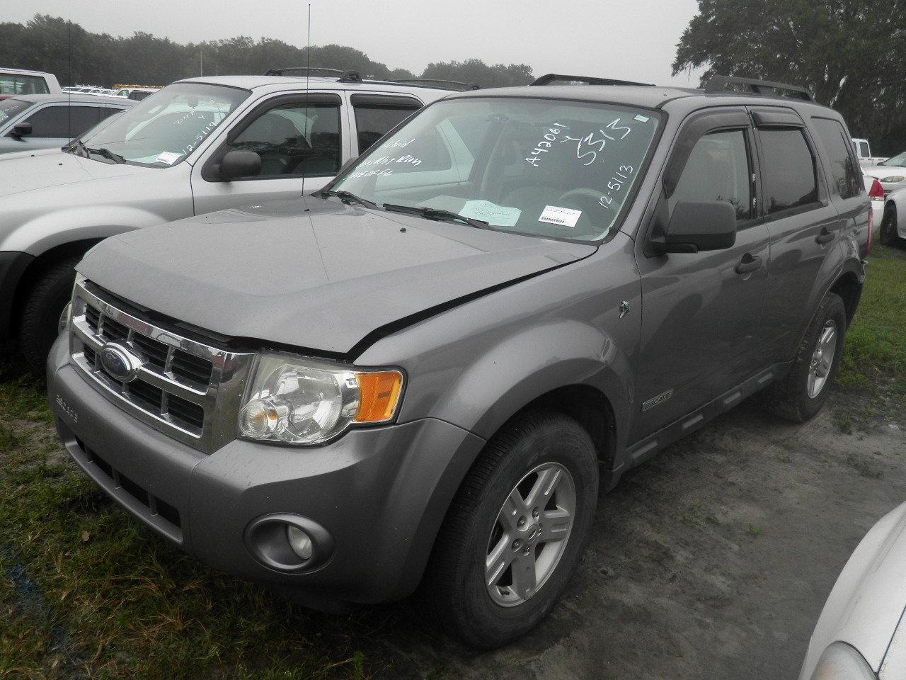 12-05113 (Cars-SUV 4D)  Seller:Florida State DEP 2008 FORD ESCAPE