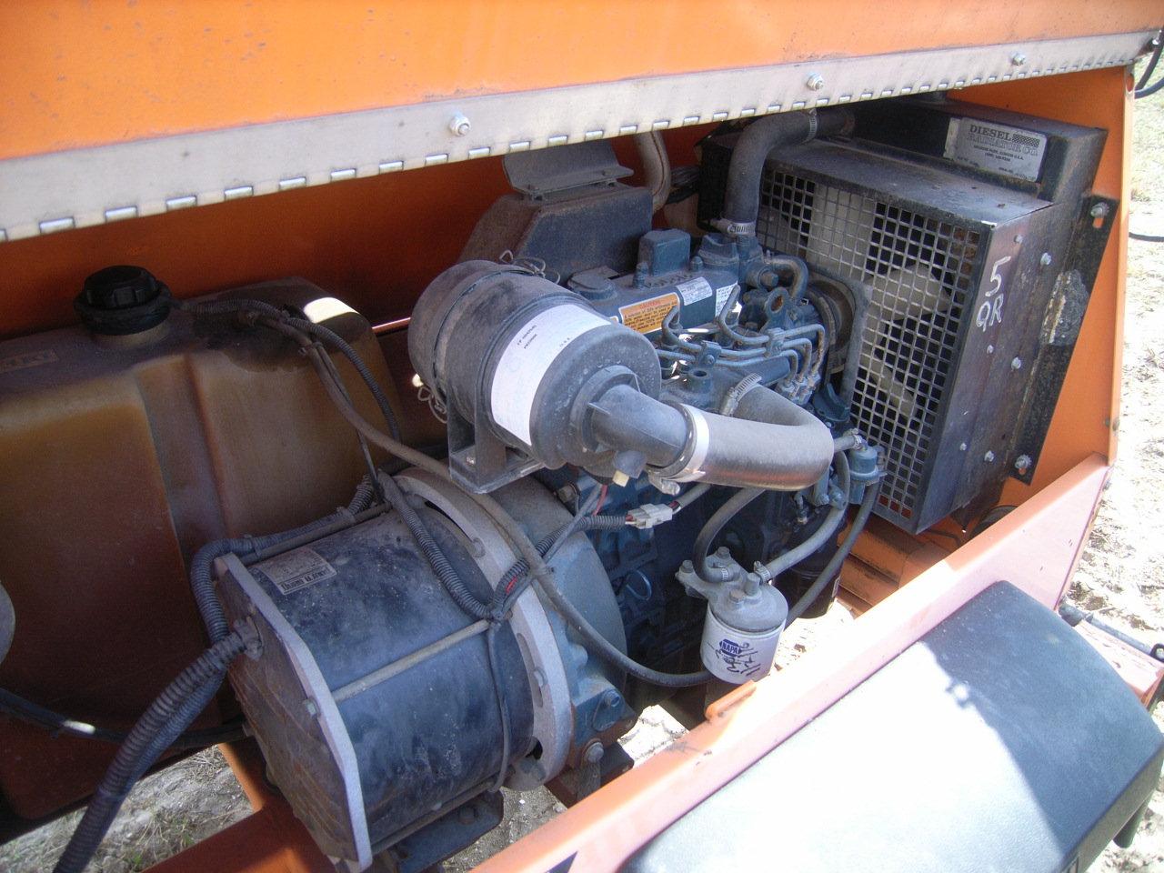 1-01136 (Equip.-Light tower)  Seller:Hillsborough County B.O.C.C. 2002 ALLMAND 6KW PORTABLE DIESEL L