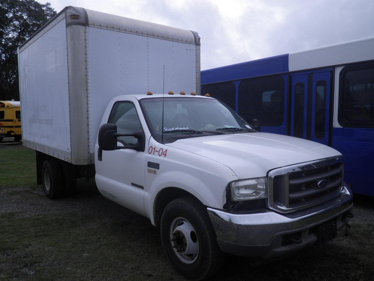 1-08132 (Trucks-Box)  Seller:Private/Dealer 2001 FORD F350