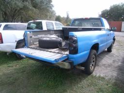 1-05114 (Trucks-Pickup 2D)  Seller:Hernando County Sheriff-s 2000 CHEV 1500