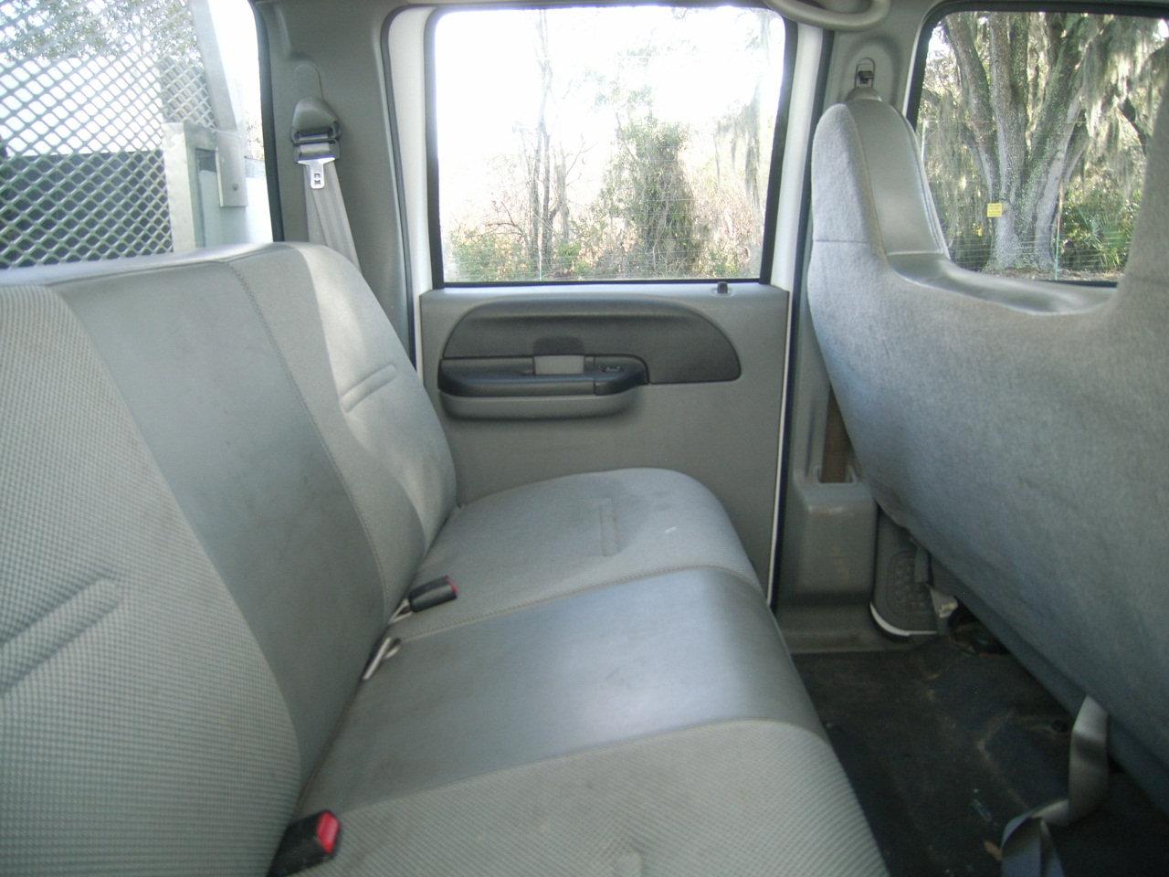 1-08210 (Trucks-Utility 4D)  Seller:Hillsborough County B.O.C.C. 2007 FORD F350SD