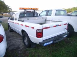 3-05113 (Trucks-Pickup 2D)  Seller:Florida State DOT 2002 FORD RANGER