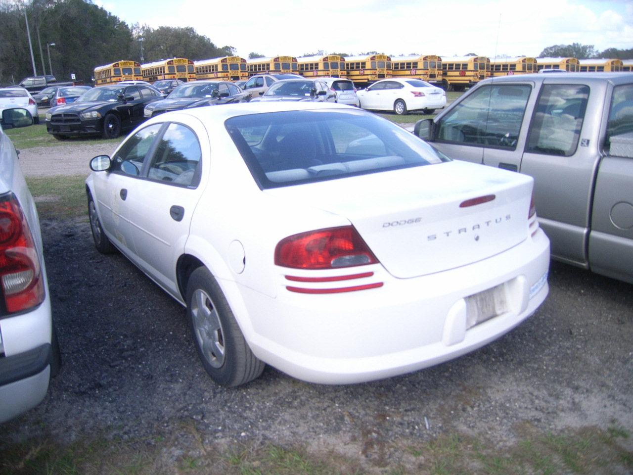 3-06117 (Cars-Sedan 4D)  Seller:Florida State DOT 2004 DODG STRATUS