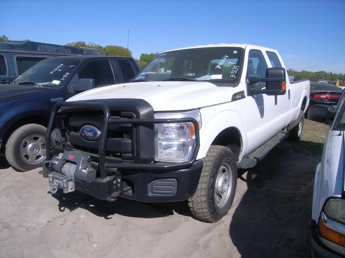 3-05135 (Trucks-Pickup 4D)  Seller:Hillsborough County B.O.C.C. 2011 FORD F350