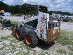 8-01126 (Equip.-Loader- skid steer)  Seller:Private/Dealer BOBCAT 853 SKID STEER LOADER WITH