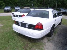 8-06112 (Cars-Sedan 4D)  Seller:Hillsborough County Sheriff-s 2011 FORD CROWNVIC