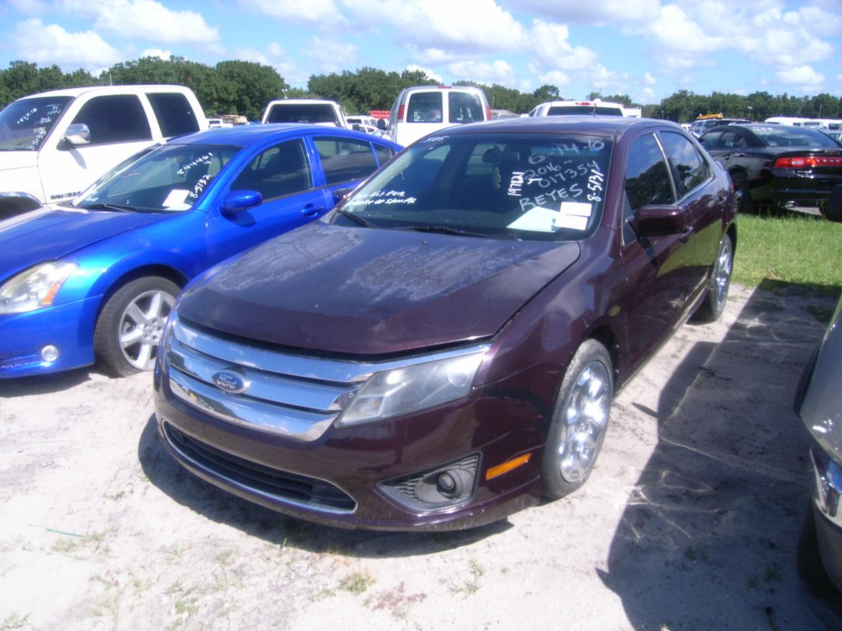 8-05131 (Cars-Sedan 4D)  Seller:Manatee County Sheriff 2011 FORD FUSION