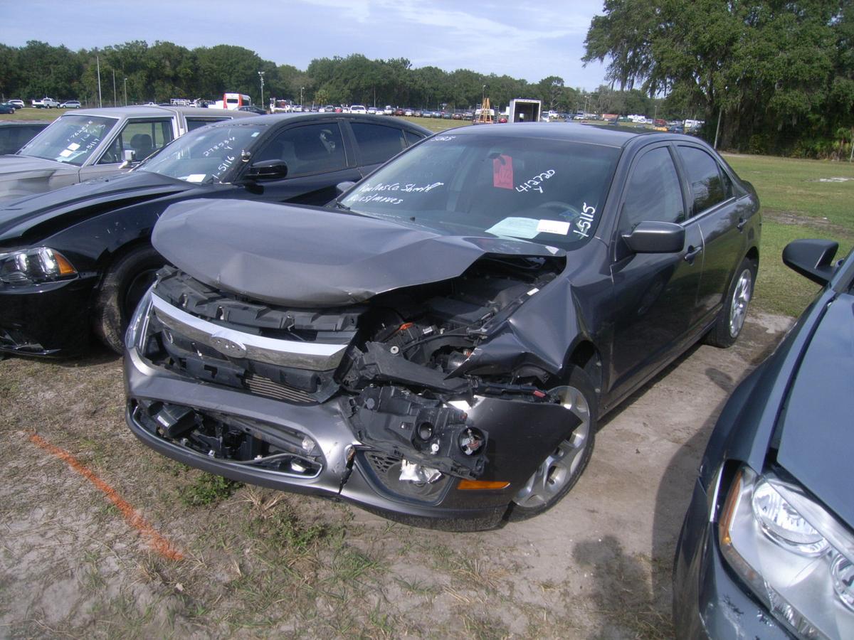 1-05115 (Cars-Sedan 4D)  Seller:Pinellas County Sheriff-s Ofc 2010 FORD FUSION