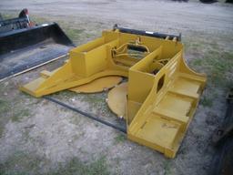 4-01122 (Equip.-Implement- misc.)  Seller:Private/Dealer SEC 90 INCH SKID STEER LOADER QUICK CONN