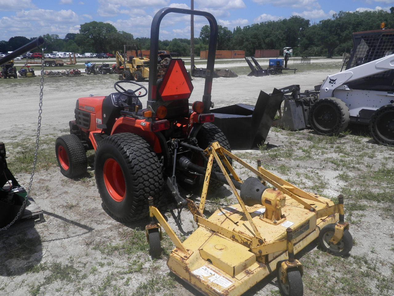 6-01122 (Equip.-Tractor)  Seller:Private/Dealer KUBOTA B7410 DIESEL TRACTOR WITH PTO