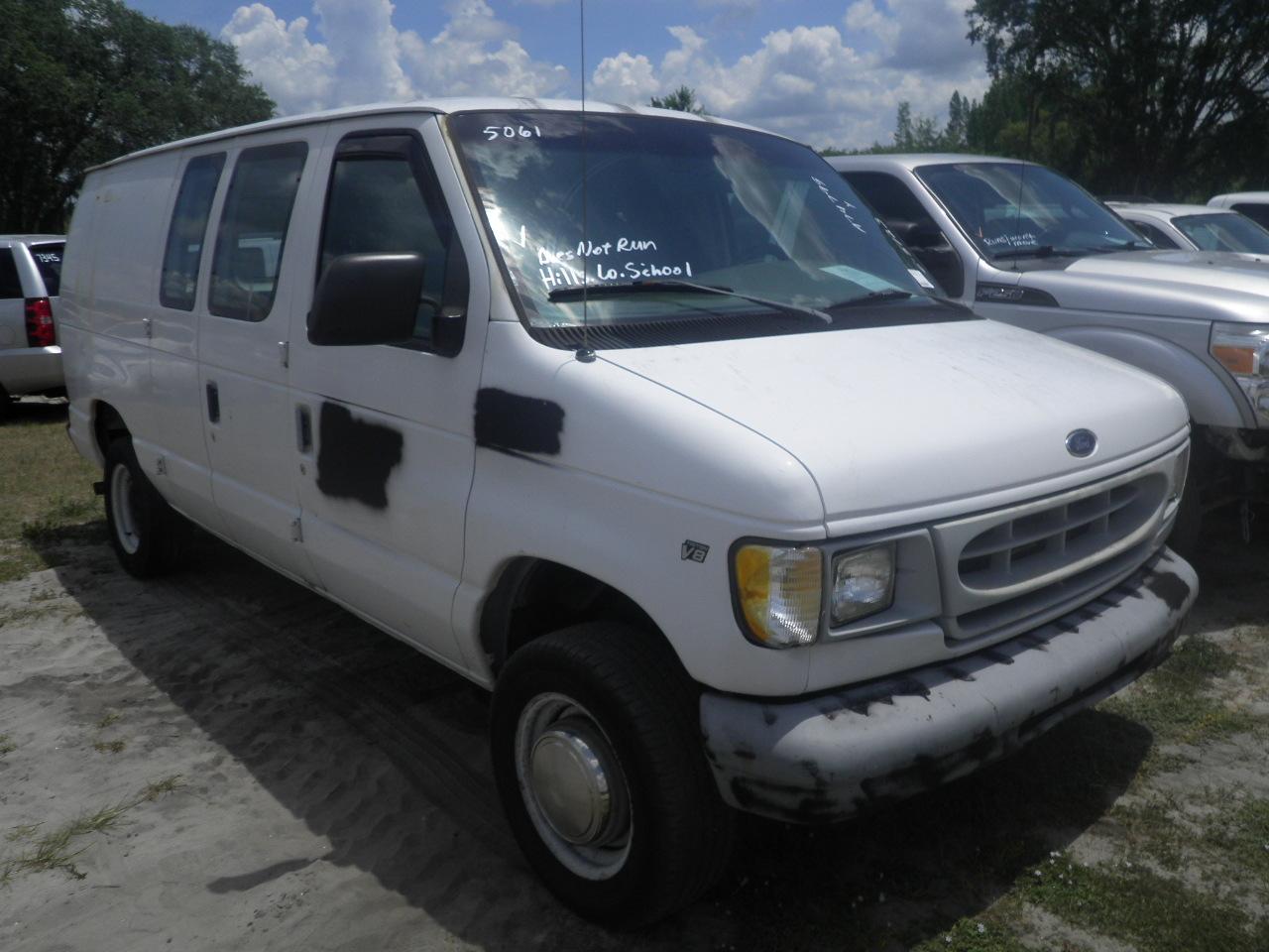 6-05123 (Trucks-Van Cargo)  Seller: Gov/Hillsborough County School 1998 FORD E250