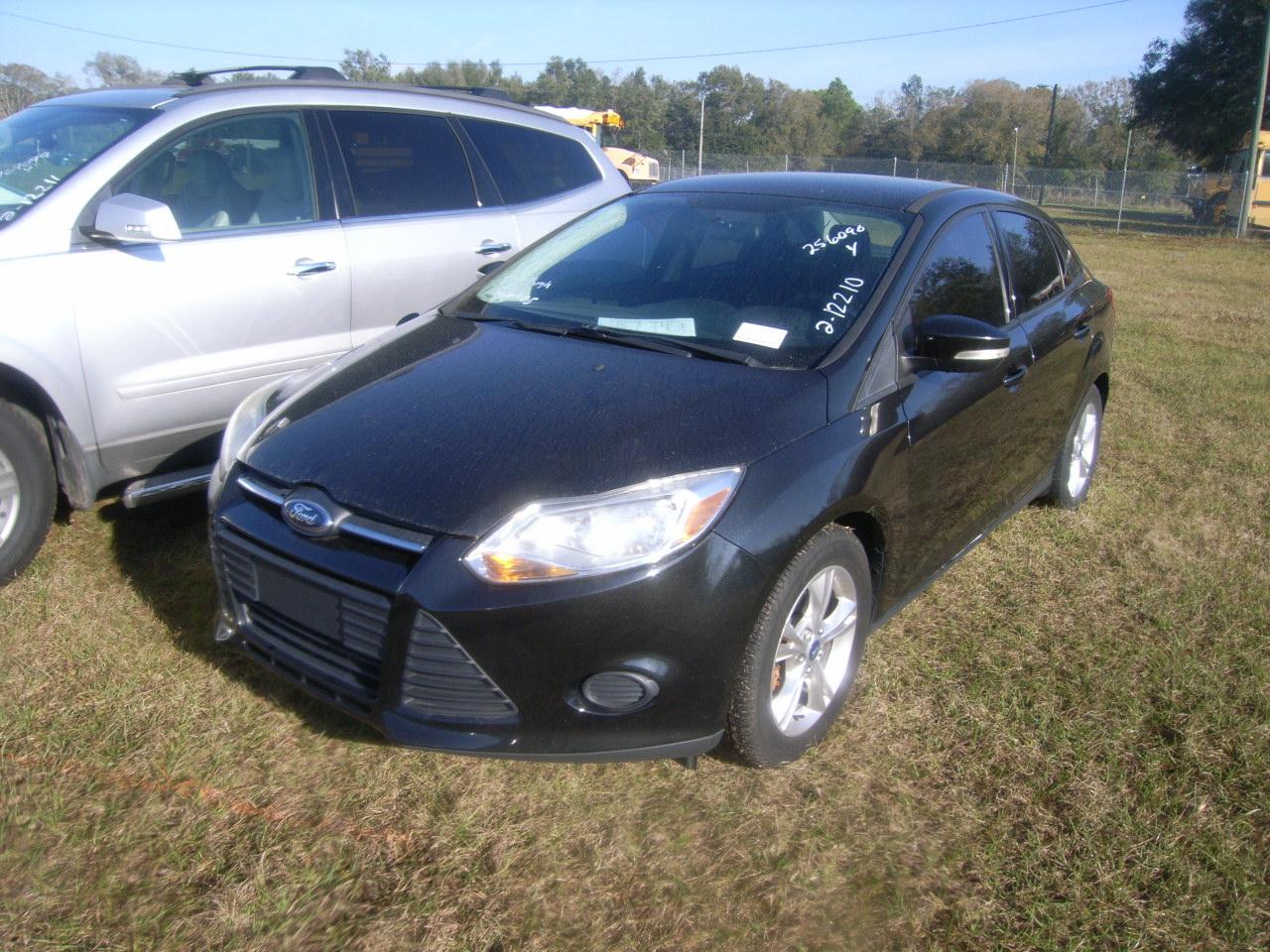 4-07123 (Cars-Sedan 4D)  Seller:Private/Dealer 2014 FORD FOCUS