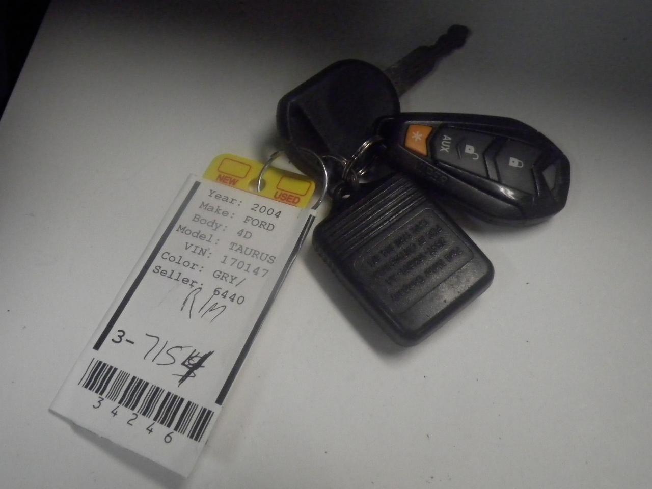 4-07131 (Cars-Sedan 4D)  Seller:Private/Dealer 2004 FORD TAURUS