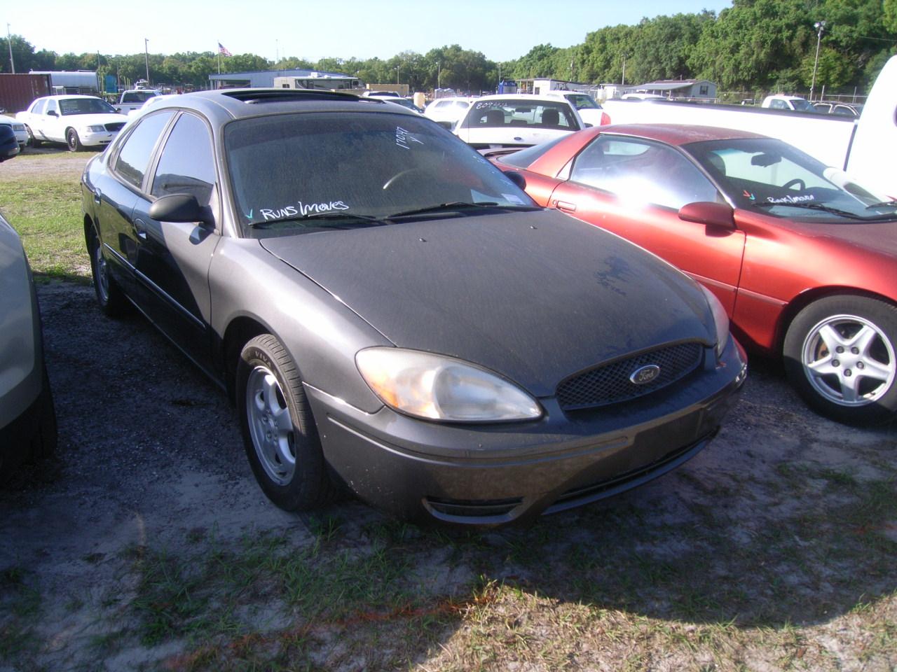 4-07131 (Cars-Sedan 4D)  Seller:Private/Dealer 2004 FORD TAURUS