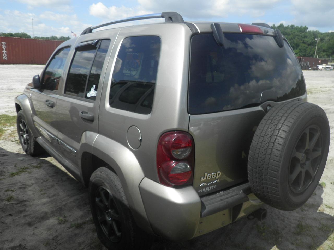 6-05124 (Cars-SUV 4D)  Seller:Private/Dealer 2005 JEEP LIBERTY