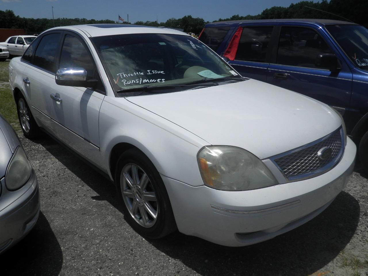 6-07144 (Cars-Sedan 4D)  Seller:Private/Dealer 2005 FORD FIVEHUNDR