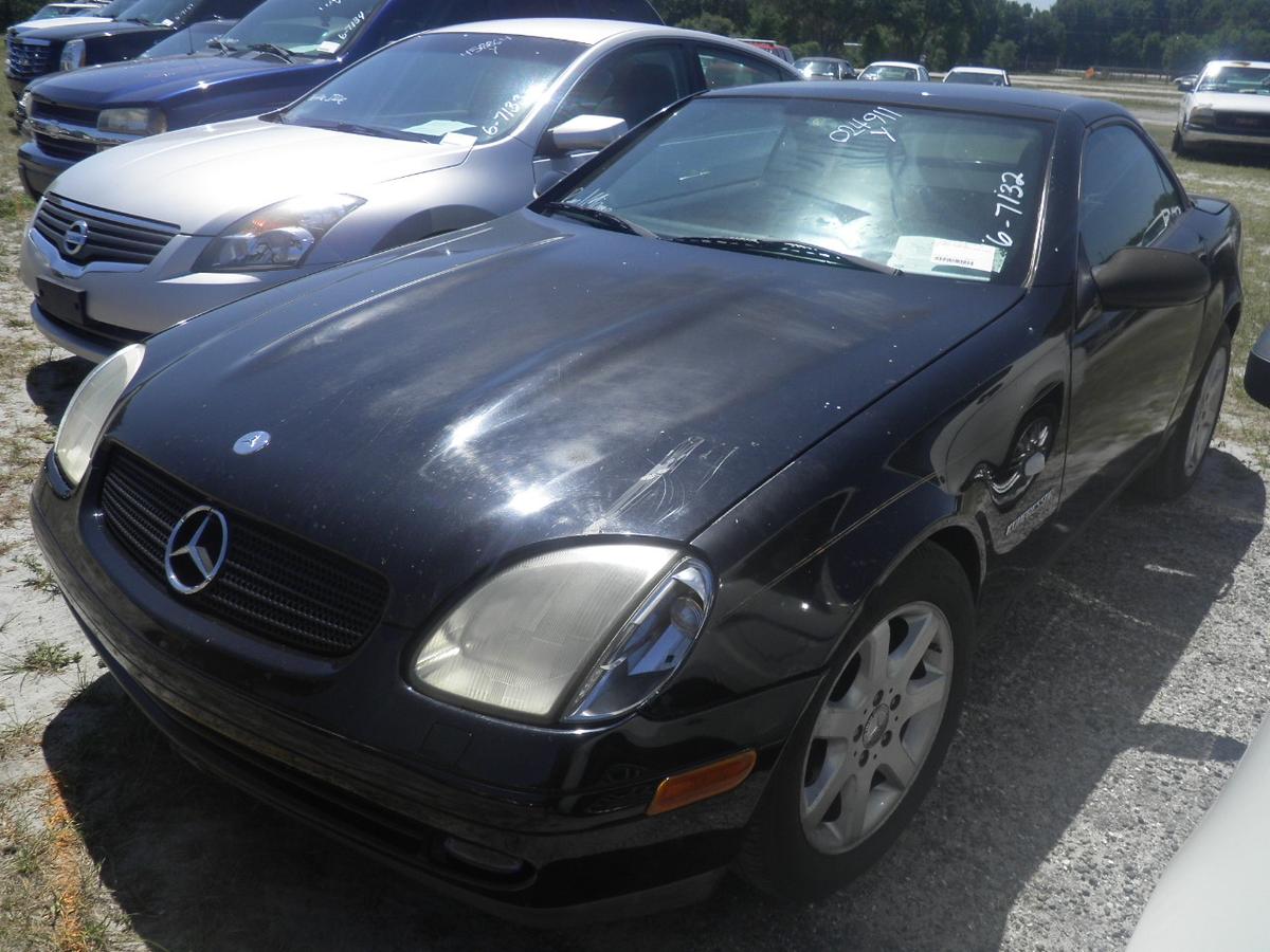 6-07132 (Cars-Convertible)  Seller:Private/Dealer 1998 MERZ SLK230