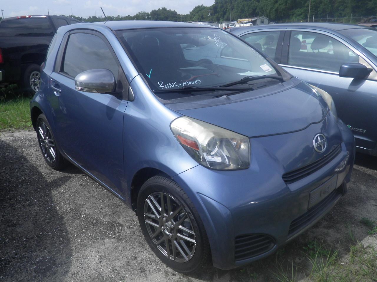 7-07128 (Cars-Hatchback 3D)  Seller:Private/Dealer 2012 TOYO SCIONIQ