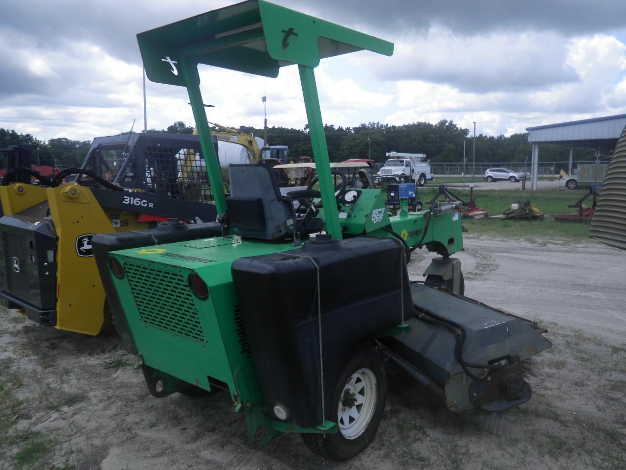 9-01156 (Equip.-Sweeper)  Seller:Private/Dealer TERRAMITE TSS38 PORTABLE STREET SWEEPER