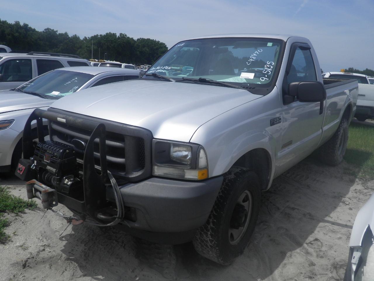 9-05135 (Trucks-Pickup 2D)  Seller: Florida State F.W.C. 2004 FORD F250