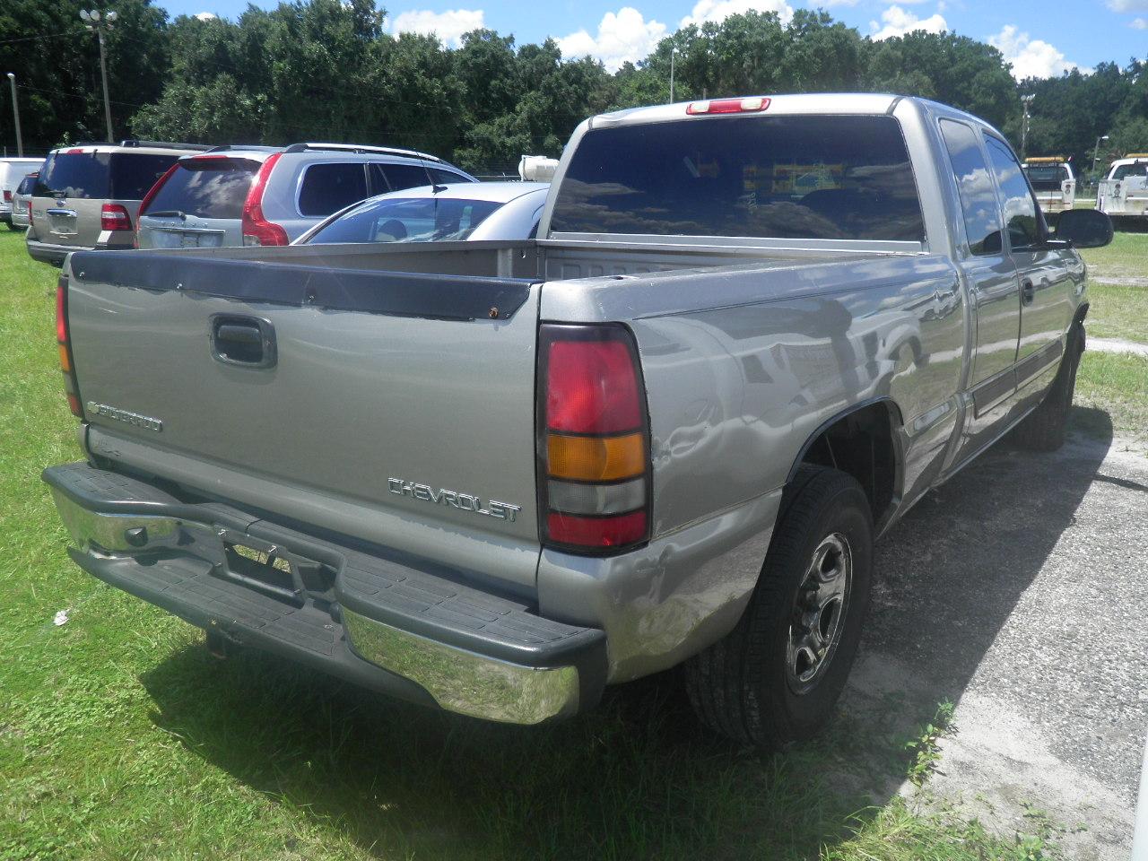 9-07129 (Trucks-Pickup 2D)  Seller:Private/Dealer 2003 CHEV 1500