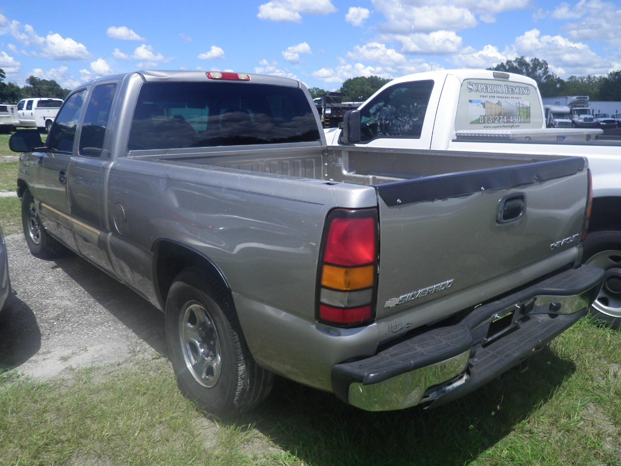 9-07129 (Trucks-Pickup 2D)  Seller:Private/Dealer 2003 CHEV 1500