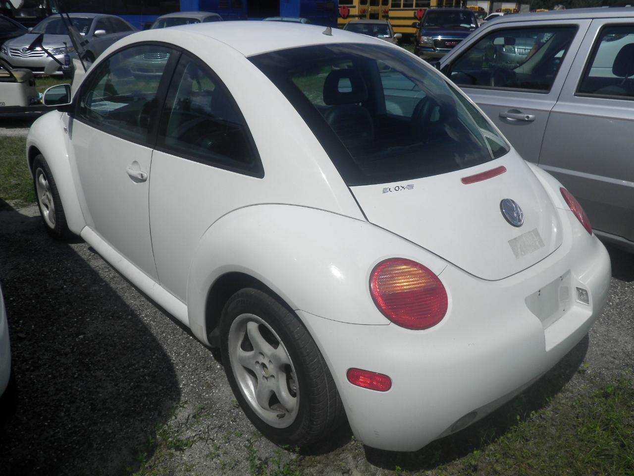 9-07116 (Cars-Coupe 2D)  Seller:Private/Dealer 1999 VOLK BEETLE