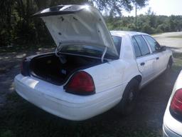 10-05110 (Cars-Sedan 4D)  Seller: Gov/Hillsborough County Sheriff-s 2007 FORD CROWNVIC