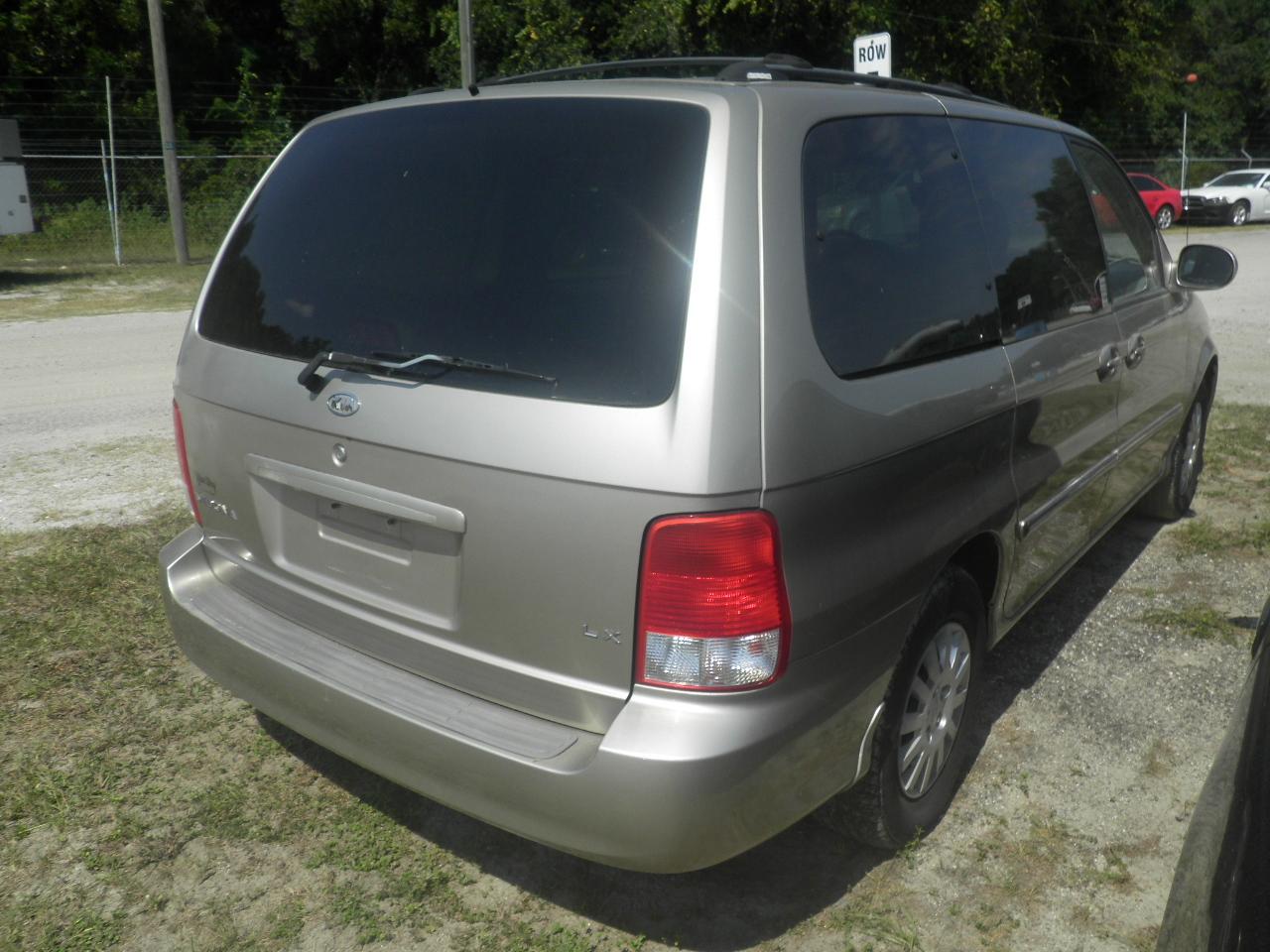 10-07110 (Cars-Sedan 4D)  Seller:Private/Dealer 2002 KIA SEDONA