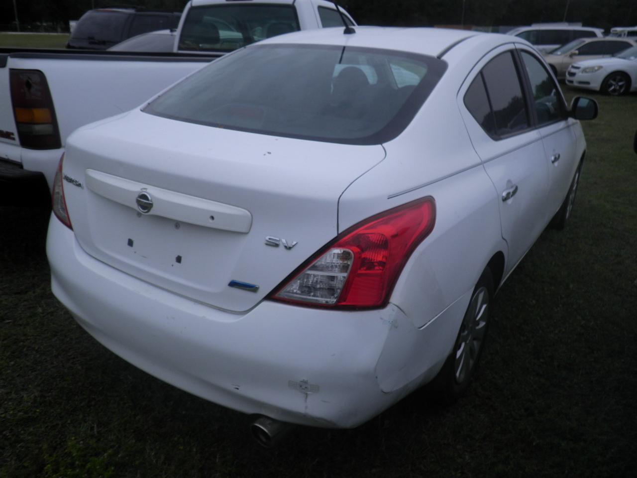 3-07132 (Cars-Sedan 4D)  Seller:Private/Dealer 2012 NISS VERSA