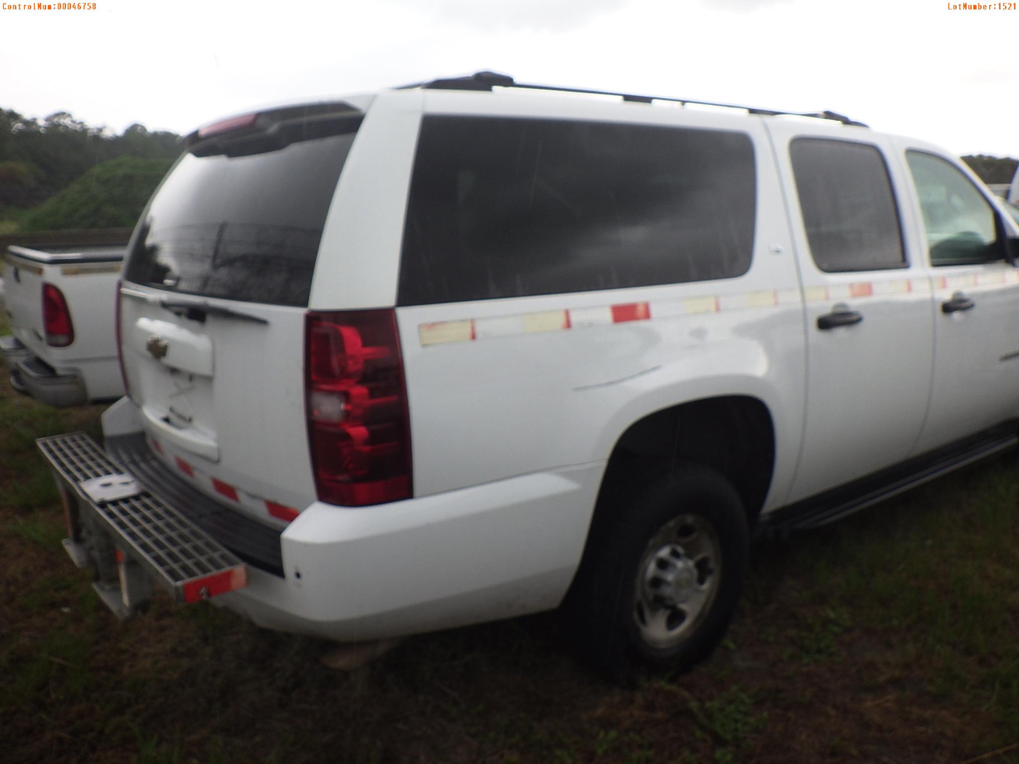 6-15021 (Cars-SUV 4D)  Seller: Florida State D.O.T. 2007 CHEV SUBURBAN