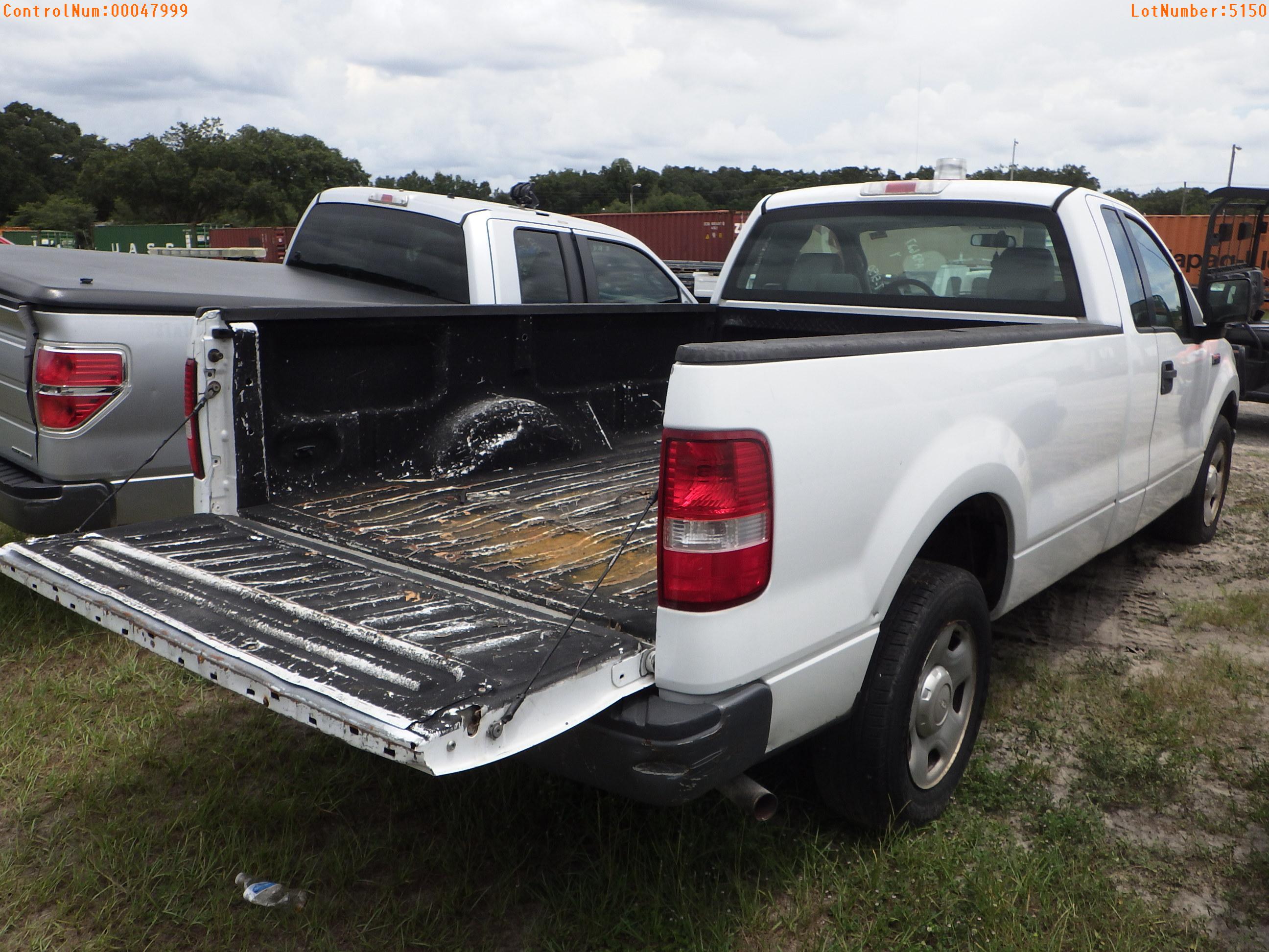 7-05150 (Trucks-Van Cargo)  Seller: Gov-City of Bradenton 2006 FORD F150