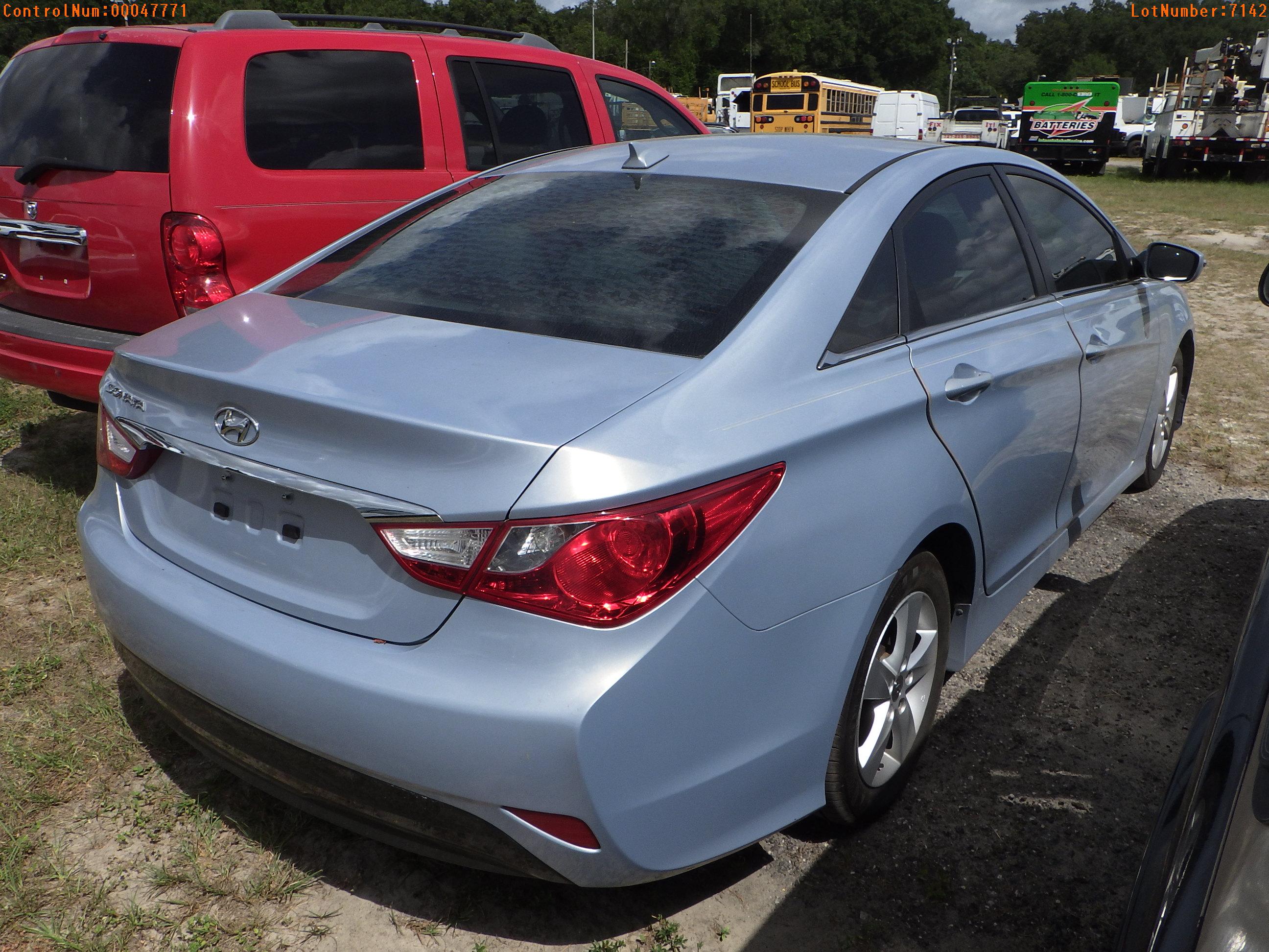 7-07142 (Cars-Sedan 4D)  Seller:Private/Dealer 2014 HYUN SONATA