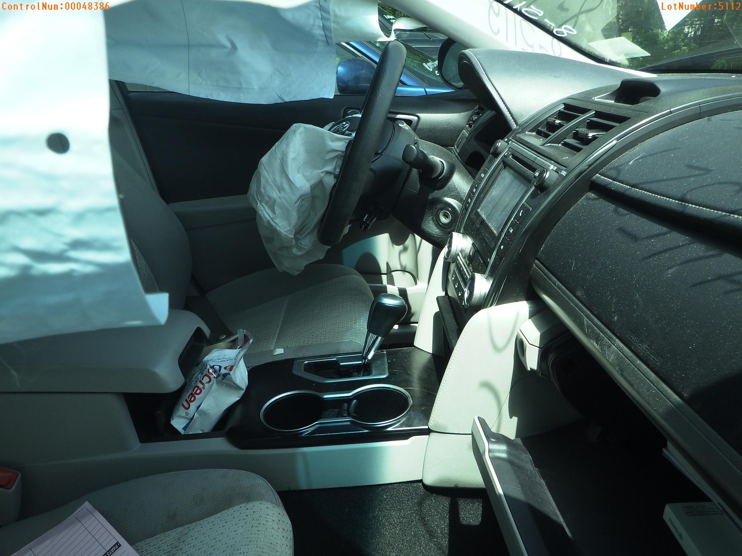 8-05112 (Cars-Sedan 4D)  Seller: Gov-Pinellas County Sheriff-s Off. 2014 TOYT CA