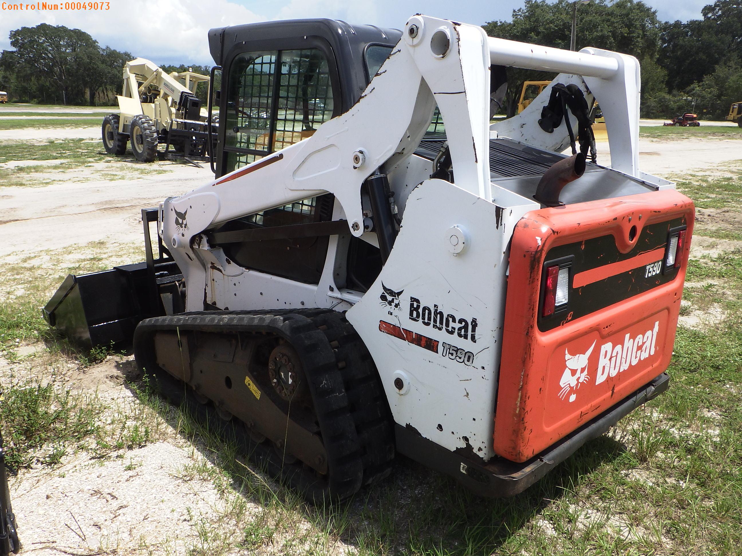 9-01148 (Equip.-Loader- skid steer)  Seller:Private/Dealer BOBCAT T590 A-C CAB T