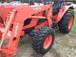 10-01178 (Equip.-Farm)  Seller:Private/Dealer KUBOTA M7060D 4X4 TRACTOR LOADER W