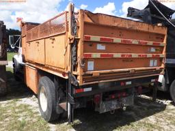 10-08124 (Trucks-Dump)  Seller:Private/Dealer 2001 INTL 4700