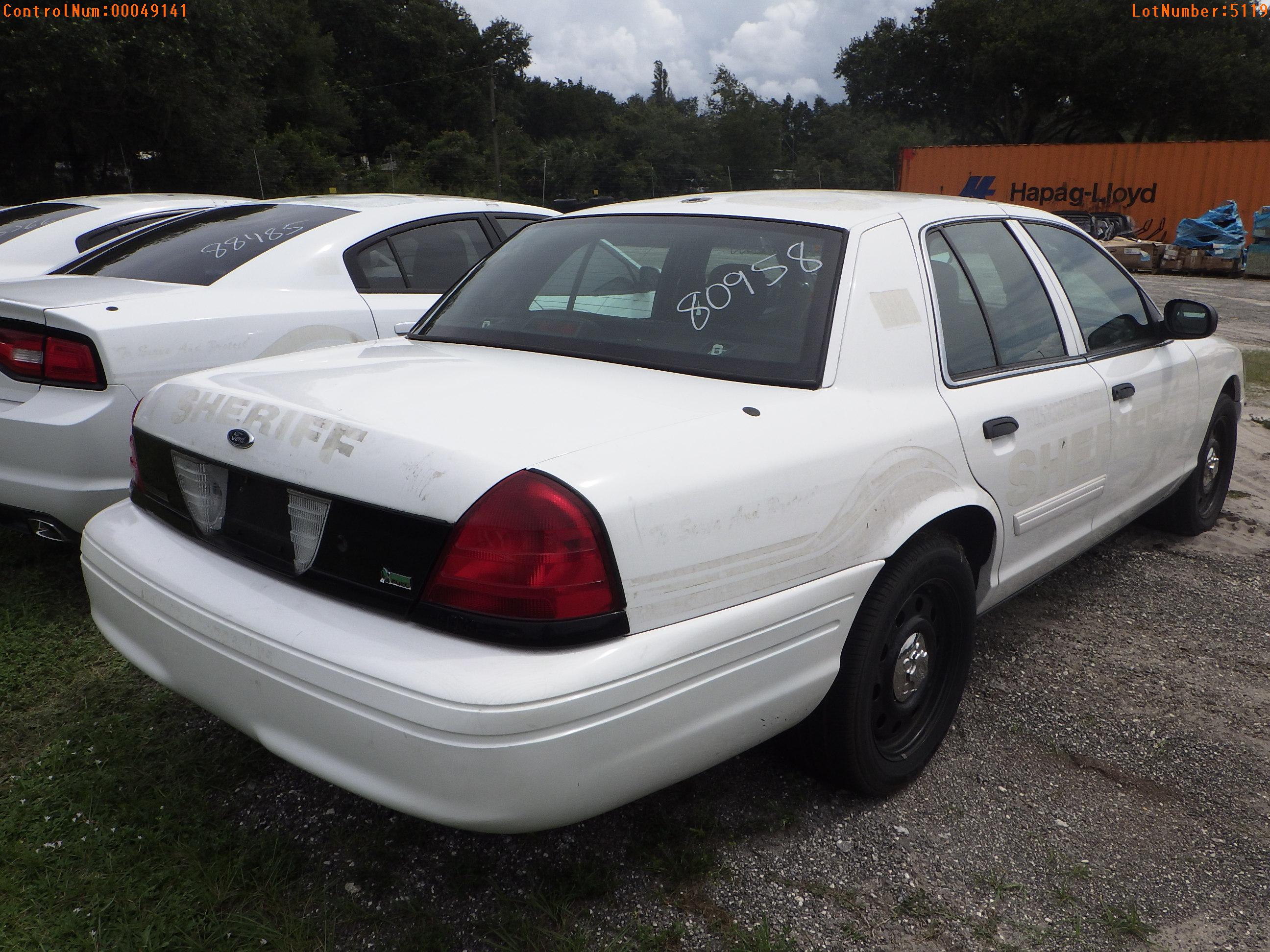 10-05119 (Cars-Sedan 4D)  Seller: Gov-Hillsborough County Sheriff-s 2010 FORD CR