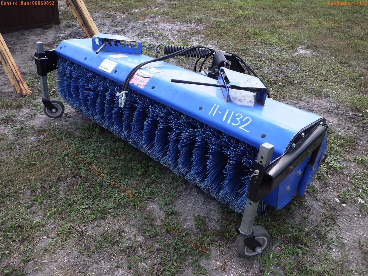 11-01132 (Equip.-Sweeper)  Seller:Private/Dealer NEW HOLLAND 72CO 72 INCH HYDRAU