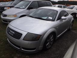 11-07126 (Cars-Coupe 2D)  Seller:Private/Dealer 2001 AUDI TT