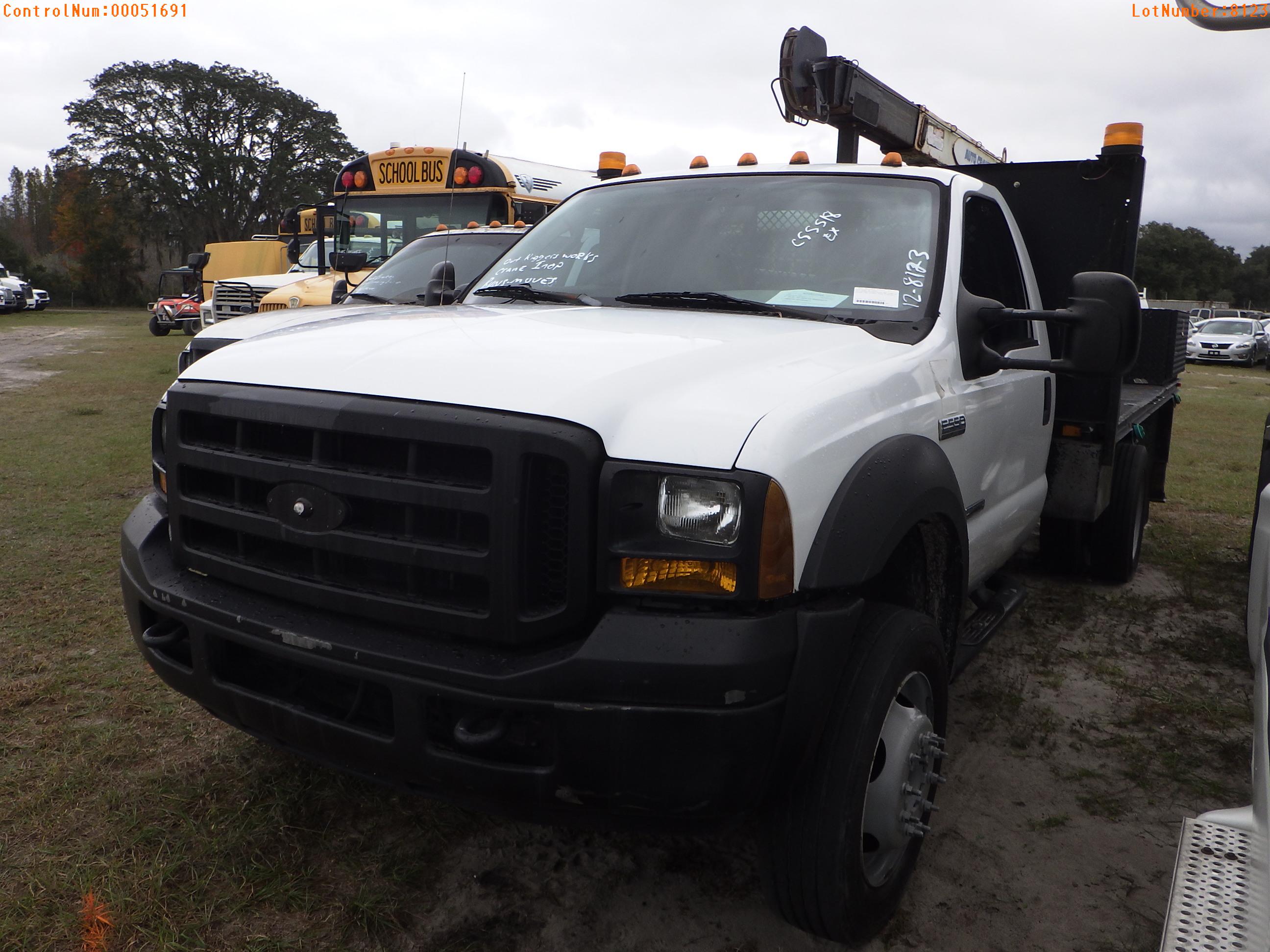 12-08123 (Trucks-Crane)  Seller:Private/Dealer 2005 FORD F550